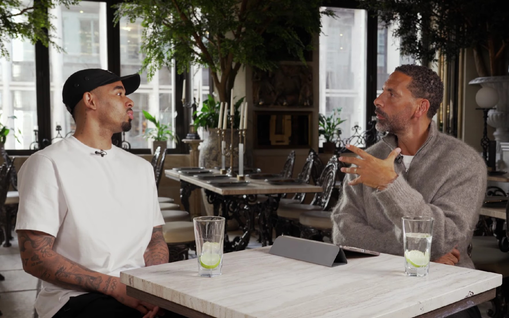 热苏斯：内马尔是我共事过的最优秀的球员，他能做到一切